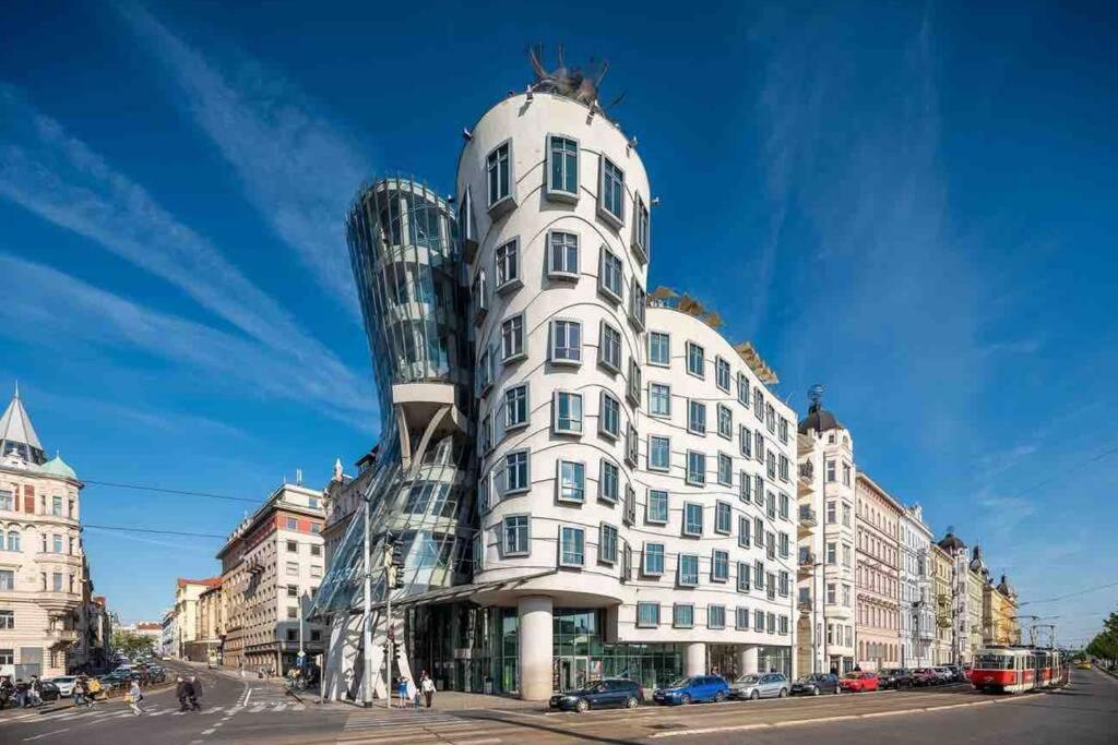 Andel With Terrace * Praga